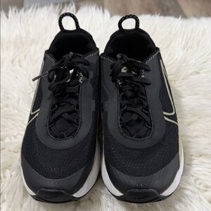 Nike Black and White Kids Sneakers Size 2